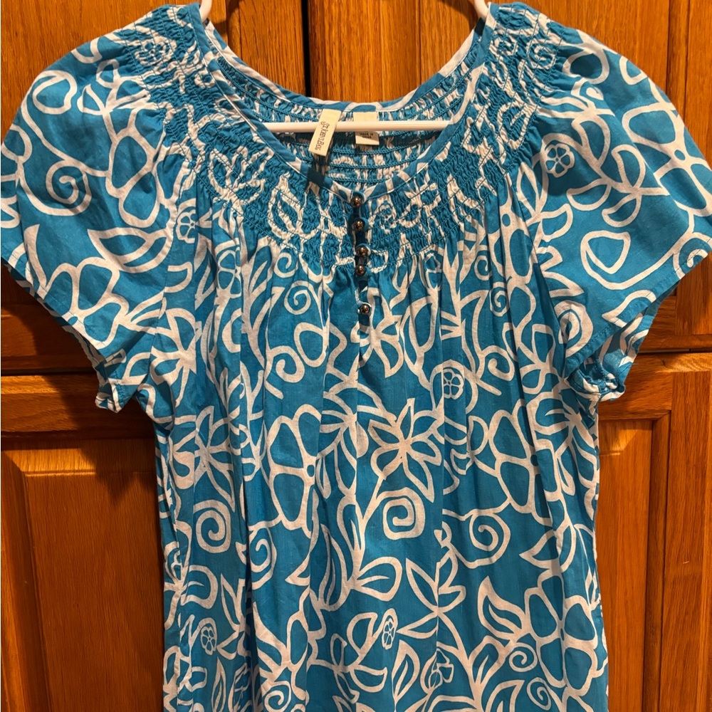 St. John's Bay Blue and White Patterned Blouse